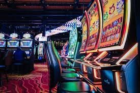 Studio Live Dealer kpk slot dengan peralatan produksi berkamera multi-sudut